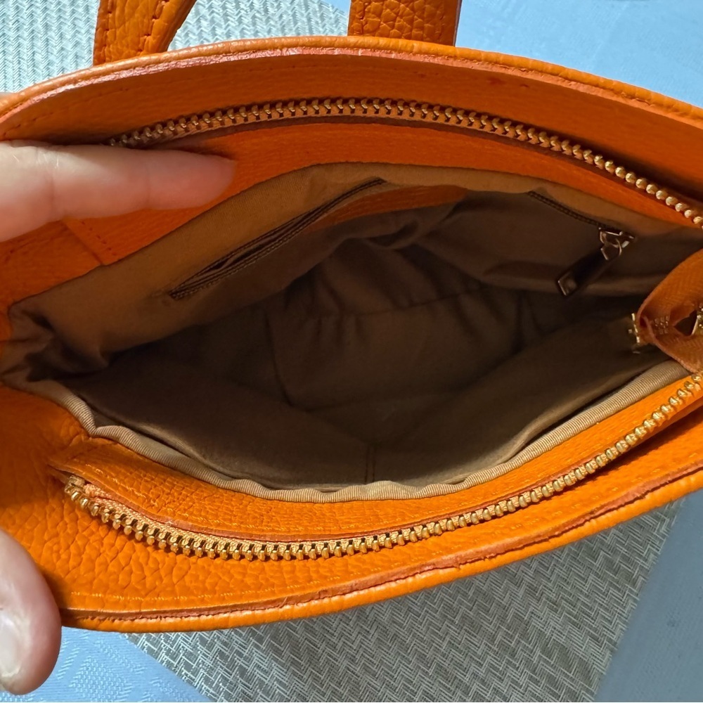 TANO Orange Italian Leather Crossbody Bag - Picture 4 of 15